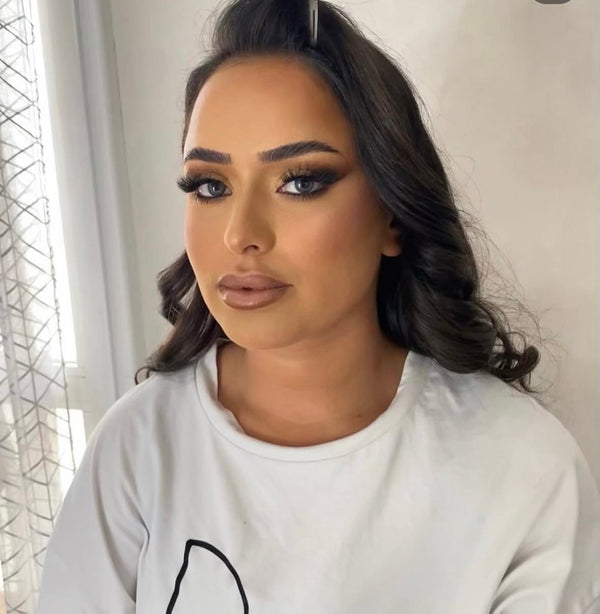MAQUILLAGE / COIFFURE / ROBES